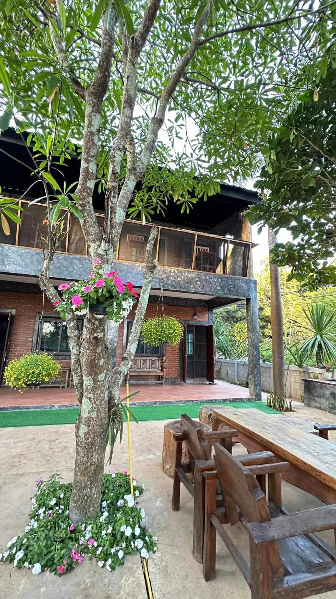 บ้านภทรพรรณ ขุนยวม แม่ฮ่องสอน Ban Pataraphan Khunyuam Maehongson Thailand Ban Khun Yuam Екстер'єр фото
